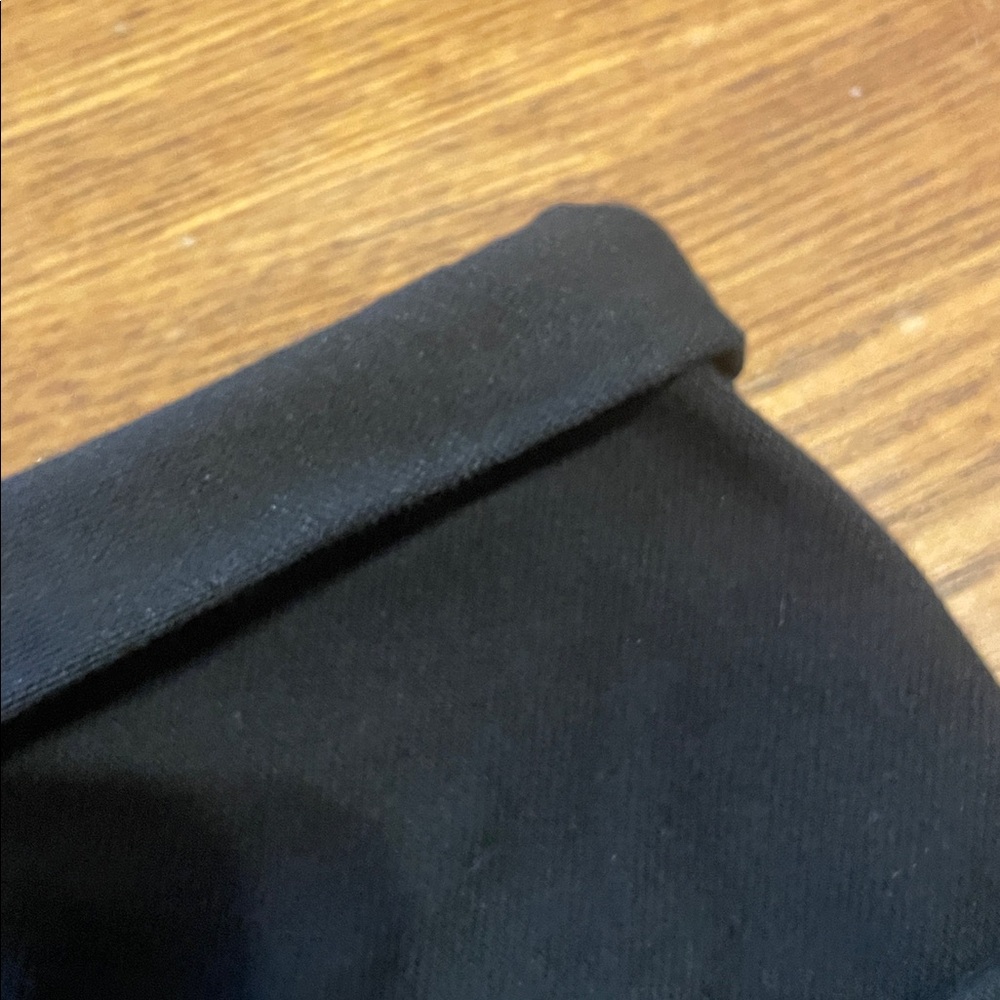 Time and True Women’s Camouflage and Black Capri Jeggings (size 8-10) - Picture 4 of 5
